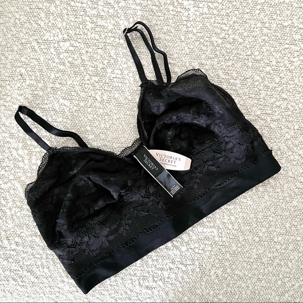 Victoria’s Secret black lace bra bralette